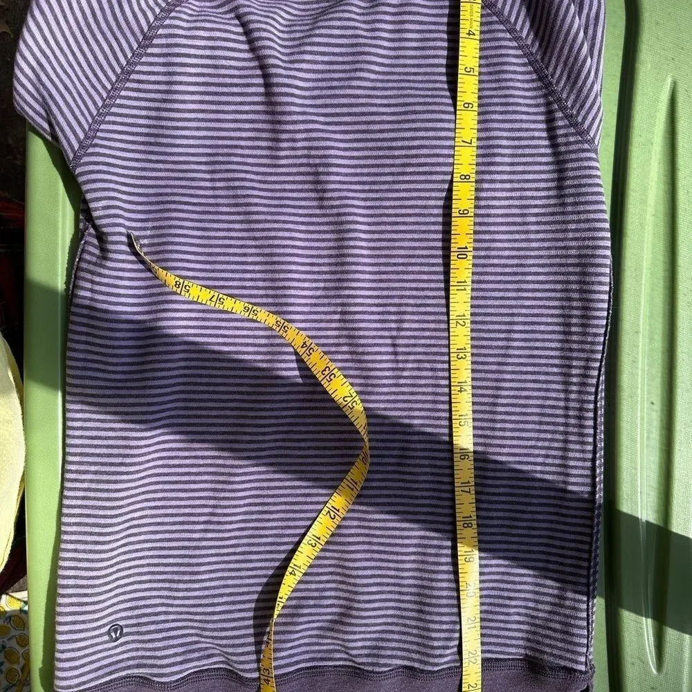 Lululemon reversible crewneck‎ pullover top